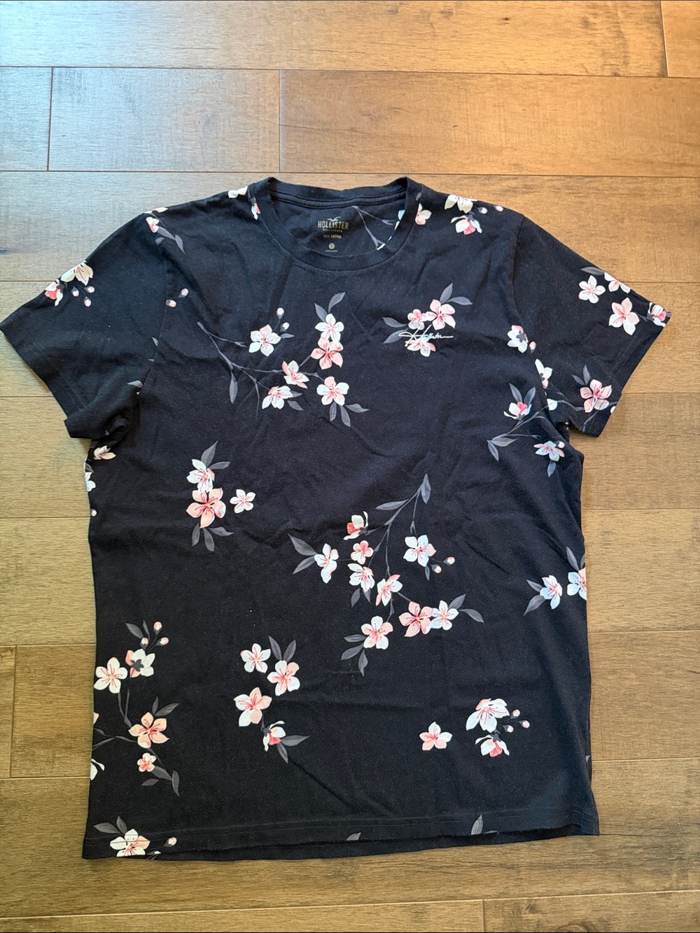 🎉Hollister Black Tee with Pink Floral Pattern